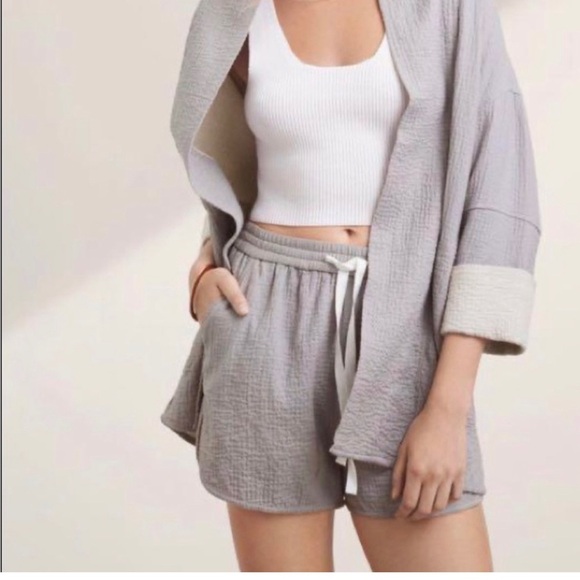 Aritzia Wilfred Cotton Shorts - Picture 2 of 7